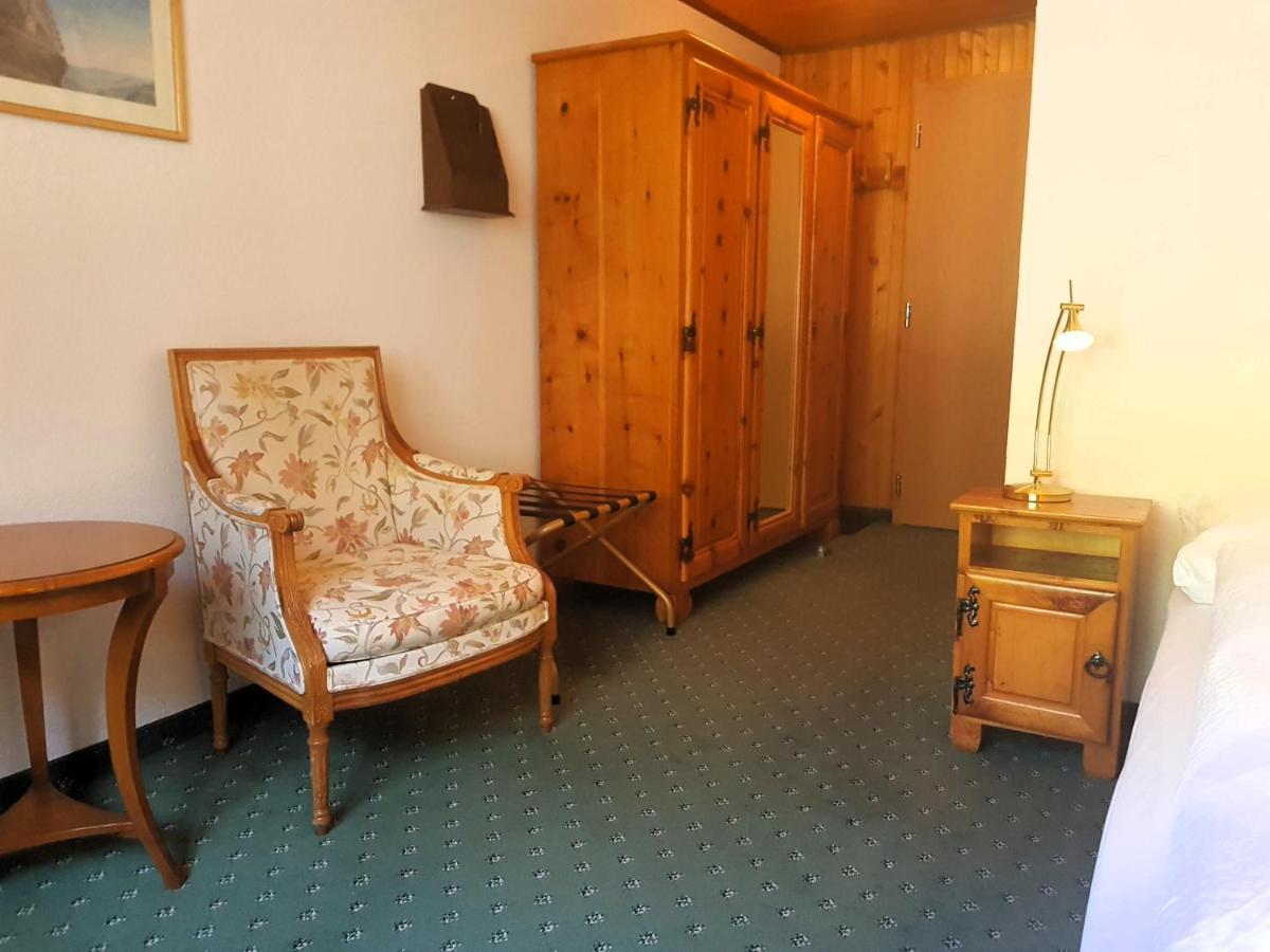 Self-Service Guesthouse Berggeist 萨斯费 外观 照片